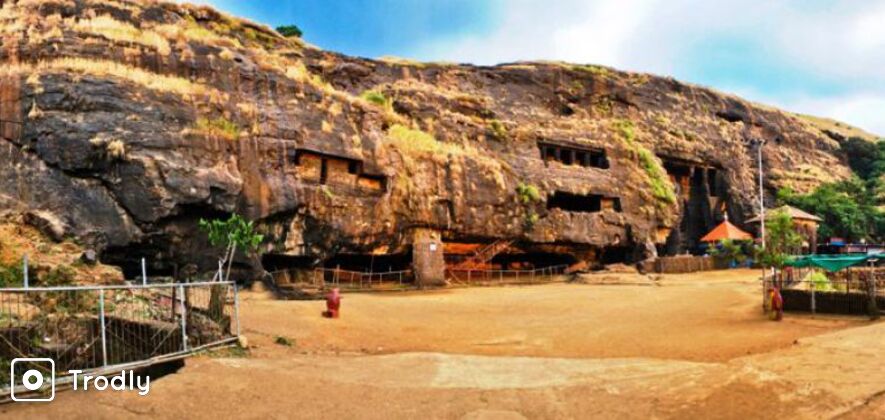 Guided Tour: Karla and Bhaja Caves from Mumbai