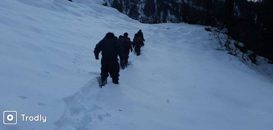 Hampta Snow Trek