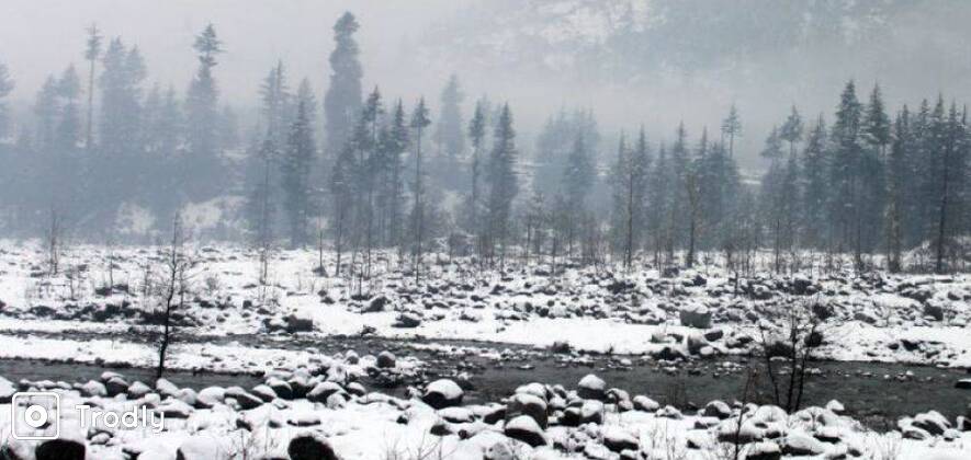 Offbeat Manali Trip: Old Manali Trek with Private Camping By Beas River and explore Jana