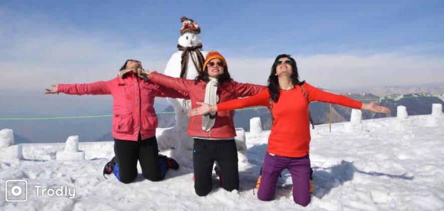 Himachal Snow Activities & Igloo Making