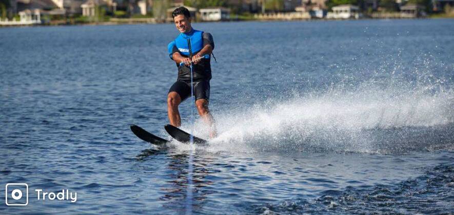 Water Skiing At Cherai Beach Kerala