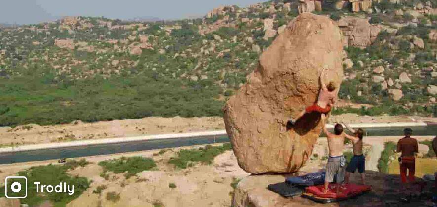Learn the Art of Bouldering