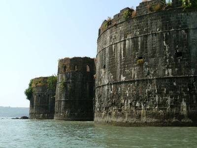 Alibaug Sightseeing Tour From Mumbai City
