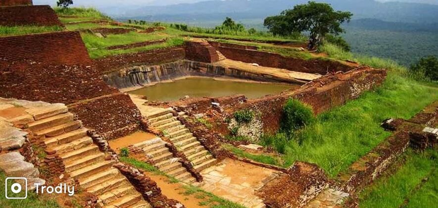 Sigiriya and Dambulla Day Trip from Kandy with Lunch