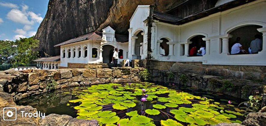 Sigiriya and Dambulla Day Trip from Kandy with Lunch