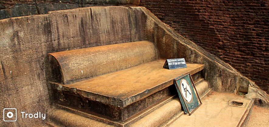 Sigiriya Rock Fortress and Village Tour from Dambulla