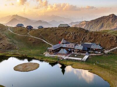 Prashar Lake Trek from Baggi