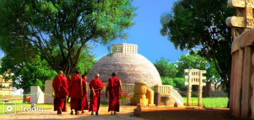Sanchi Stupa and Udayagiri Caves Day Tour from Bhopal