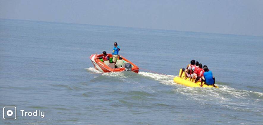 Banana Boat Ride at Cherai Beach