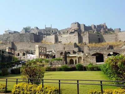 Golconda Fort, Stories of Nizams, Palaces and More on the Guided Tour of Hyderabad