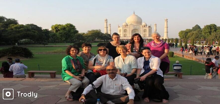 Taj Mahal Guided Tour from Delhi