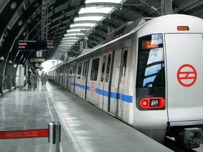 Guided Tour of Delhi by Metro Rail
