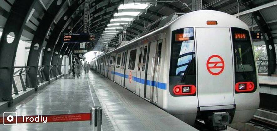 Guided Tour of Delhi by Metro Rail