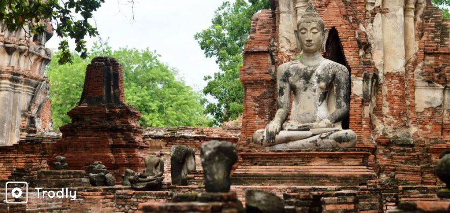 Ayutthaya Temples, Light Show and Floating Market Tour from Bangkok