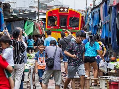 Maeklong Train Market, Floating Market and Grand Palace Tour