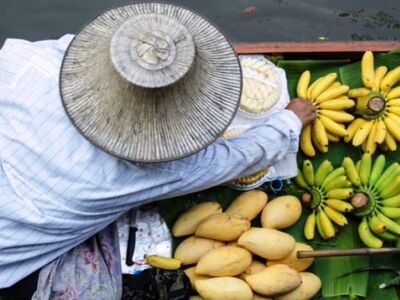 Amphawa Floating Market and Maeklong Railway Market Tour