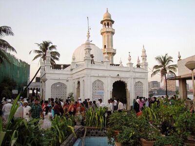 Dargahs of Mumbai Half Day Guided Tour
