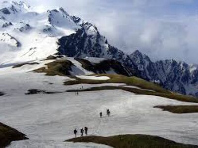 Kasol and Sar Pass Circuit Trek