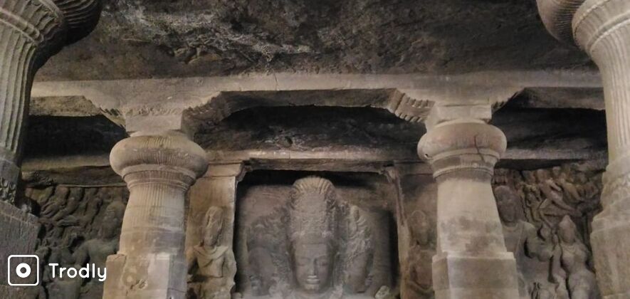 Elephanta Cave Tour with Local Family Including Lunch