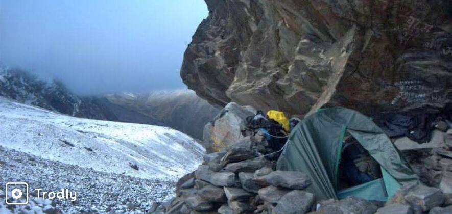 Beyond Roopkund - The Ronti Saddle - Homkund Trek