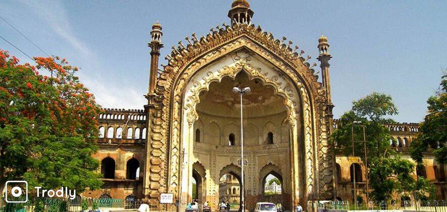Lucknow City Local Sightseeing Day Tour