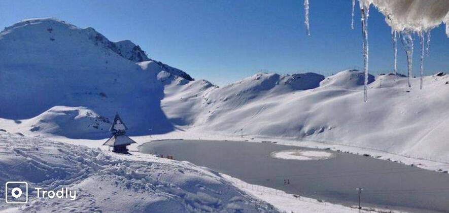 Trek to Prashar Lake