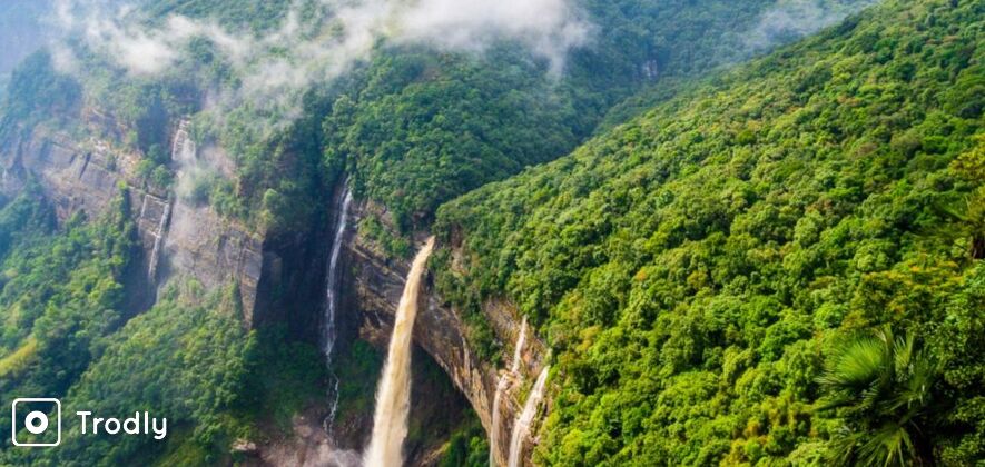 Guided Sightseeing Private Tour to Cherrapunji from Shillong
