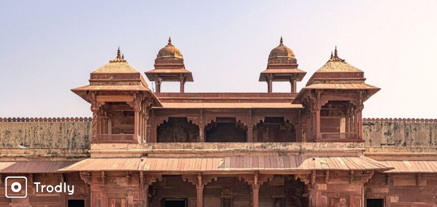 Chand Baori and Fatehpur Sikri Guided Tour From Jaipur