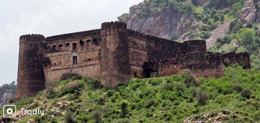 3 Day Bhangarh - Abhaneri Step Well - Mehandipur Balaji Tour