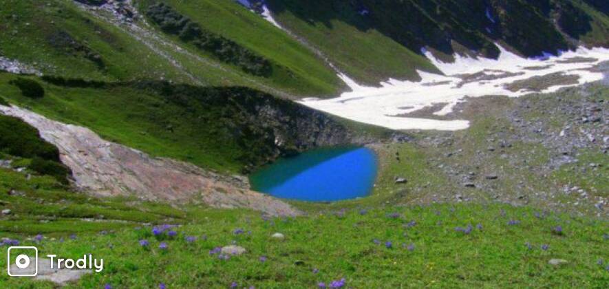 3 Lakes Trek in Himachal