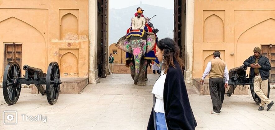 Jaipur City Guided Sightseeing Day Tour in Private Car