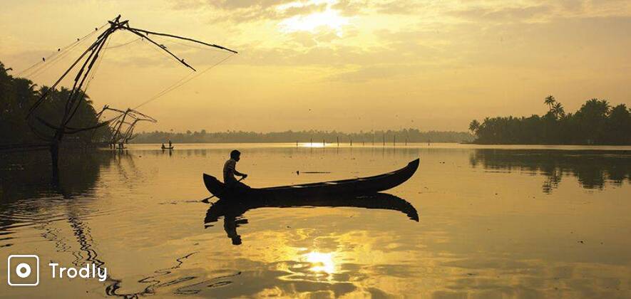Munnar & Alleppey Houseboat Honeymoon - 3 Nights/ 4 Days