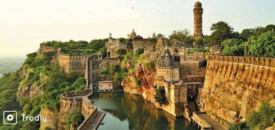 Chittorgarh Sightseeing Day Tour from The City of Udaipur