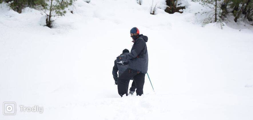 Snow Camping and Photography Hiking in Manali