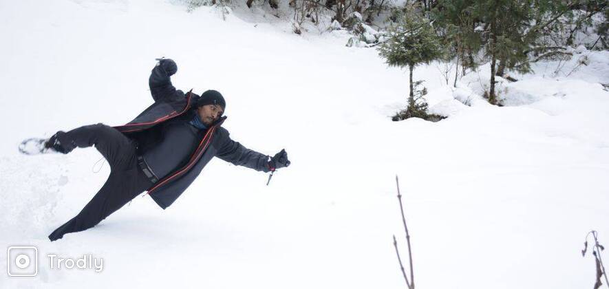 Snow Camping and Photography Hiking in Manali