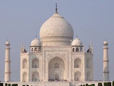 Agra City Day Tour from Delhi with Taj Mahal & Fatehpur Sikri