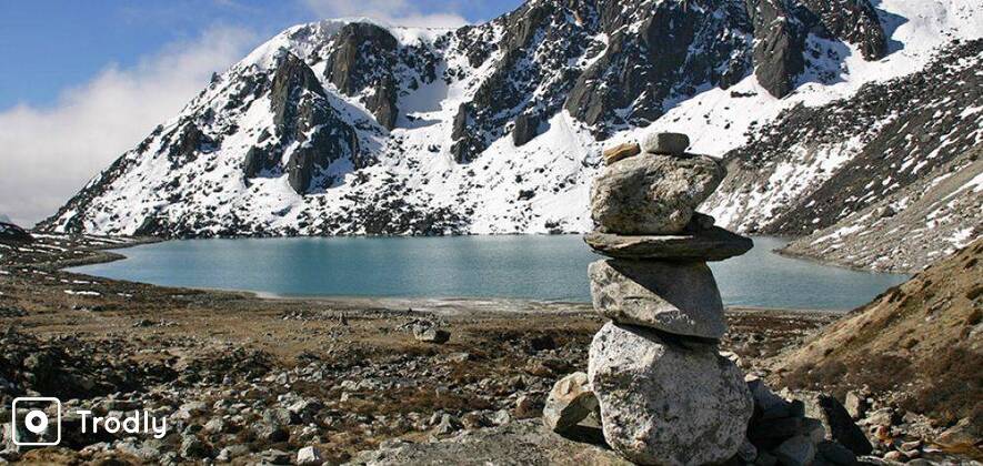 Everest Gokyo Valley Trek