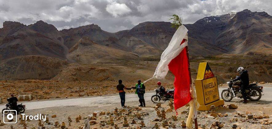 Offbeat Ladakh Motorbike Tour 2020 with Turtuk, Nubra, Pangong & Tso Moriri